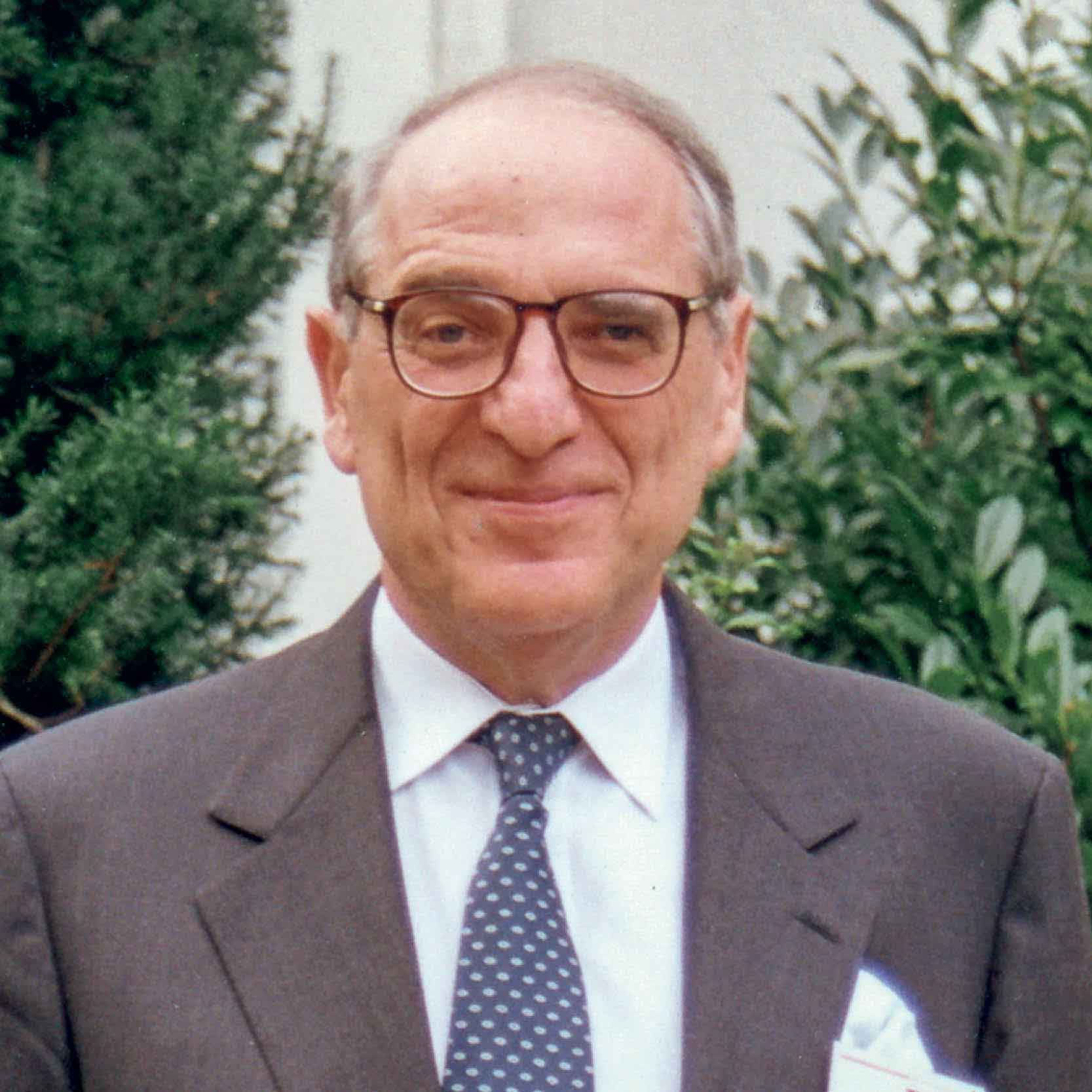 Author Konrad Seitz