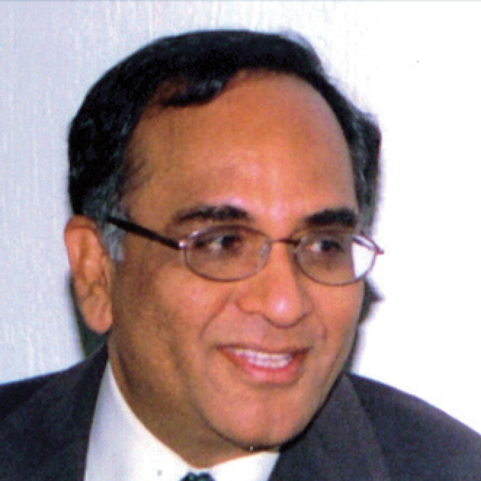 Author Ravi Gupta